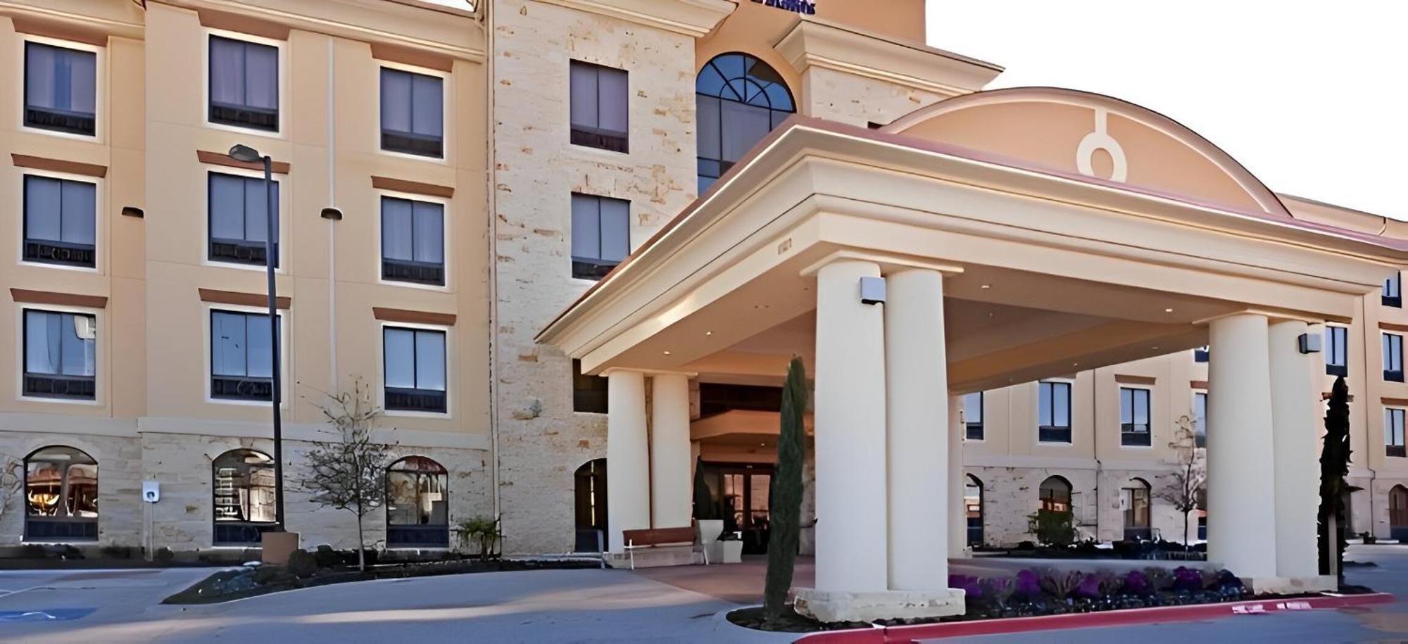 Comfort Inn & Suites Dallas Medical-Market Center Dış mekan fotoğraf
