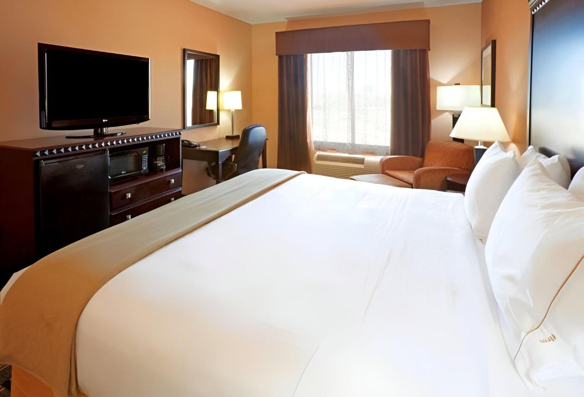 Comfort Inn & Suites Dallas Medical-Market Center Dış mekan fotoğraf