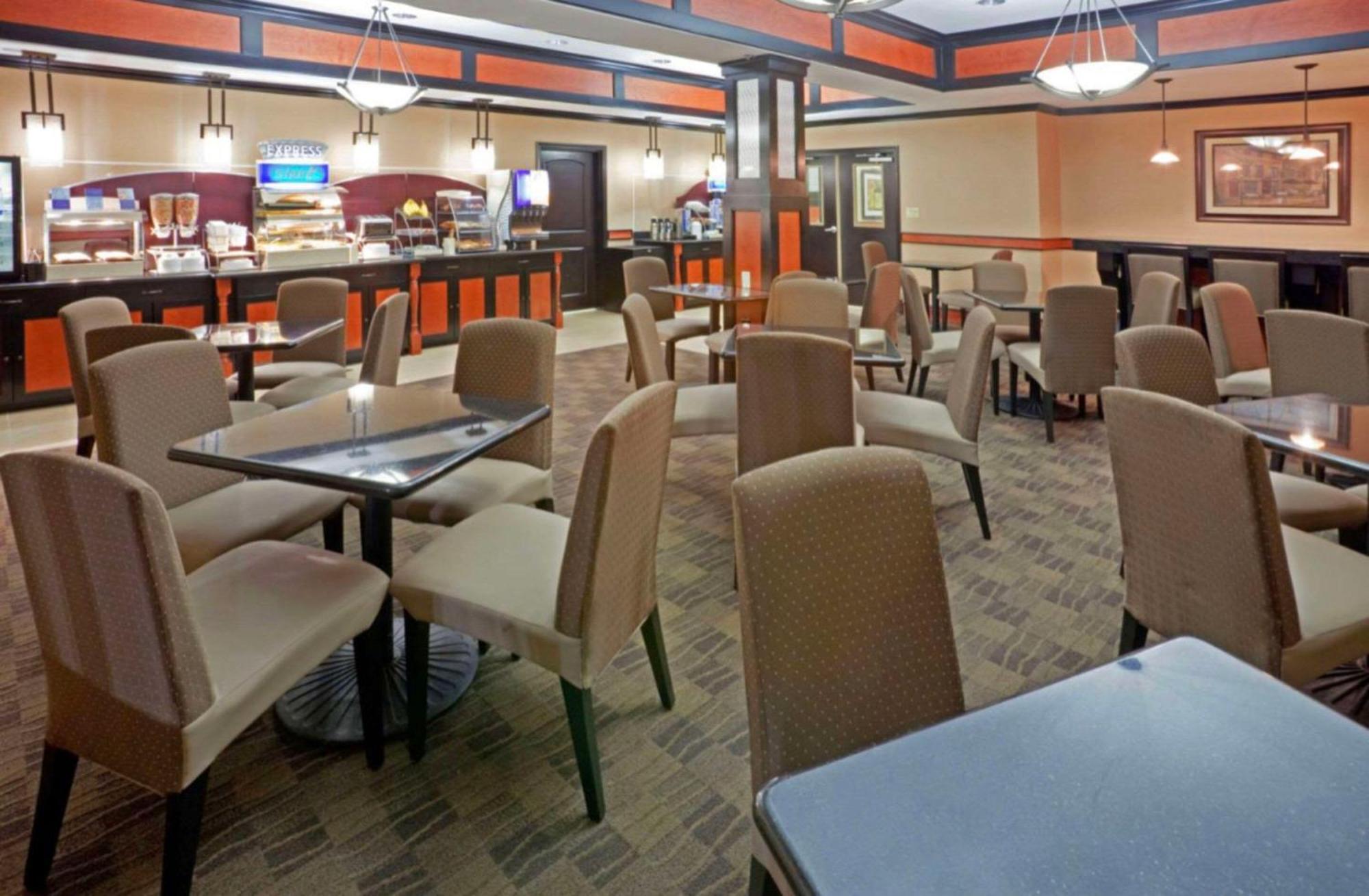 Comfort Inn & Suites Dallas Medical-Market Center Dış mekan fotoğraf