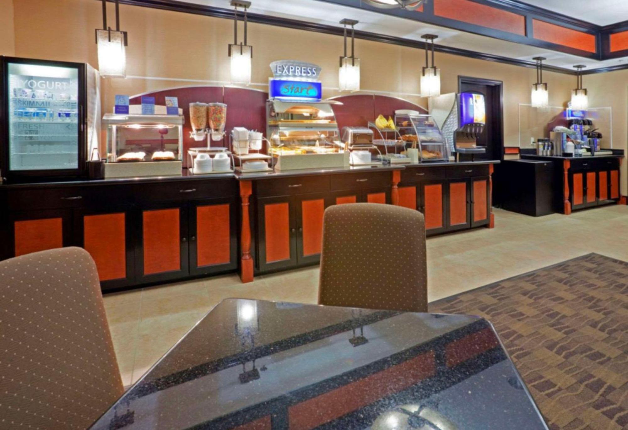 Comfort Inn & Suites Dallas Medical-Market Center Dış mekan fotoğraf